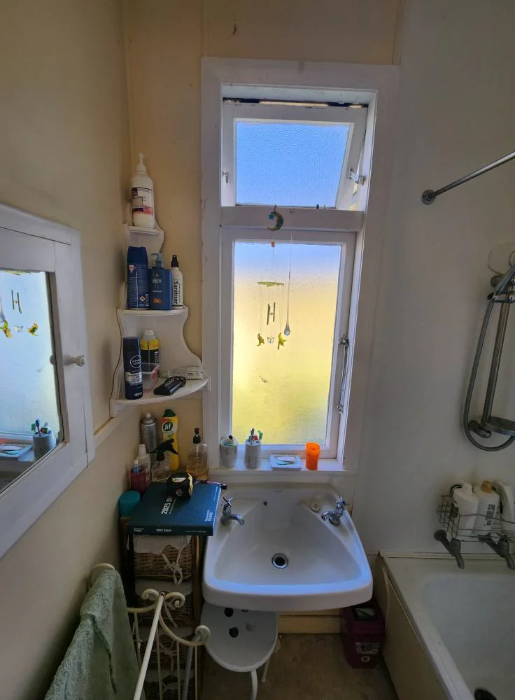 Bathroom before renovation - Project 5